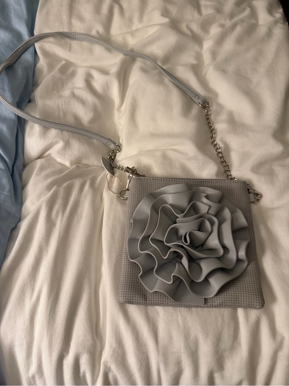 Women's Gray Floral Applique Crossbody Bag - Chain Strap